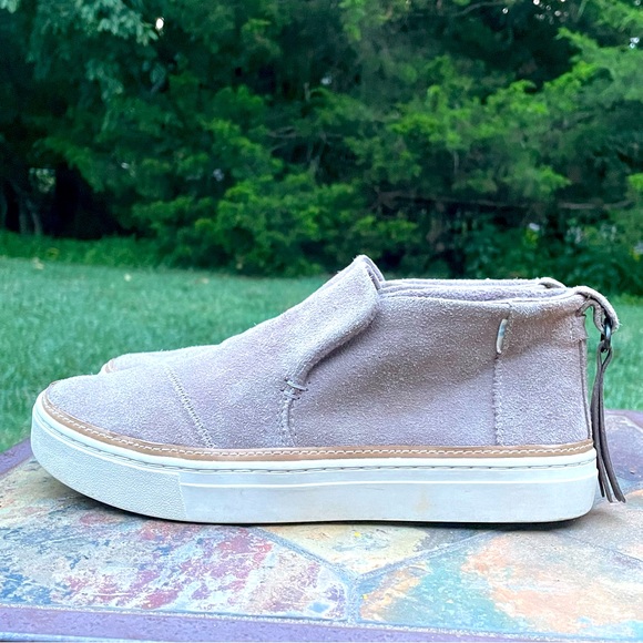 Toms Shoes - TOMS Paxton Sneakers Tan Size 7